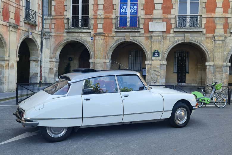 You'll love this classic car!
