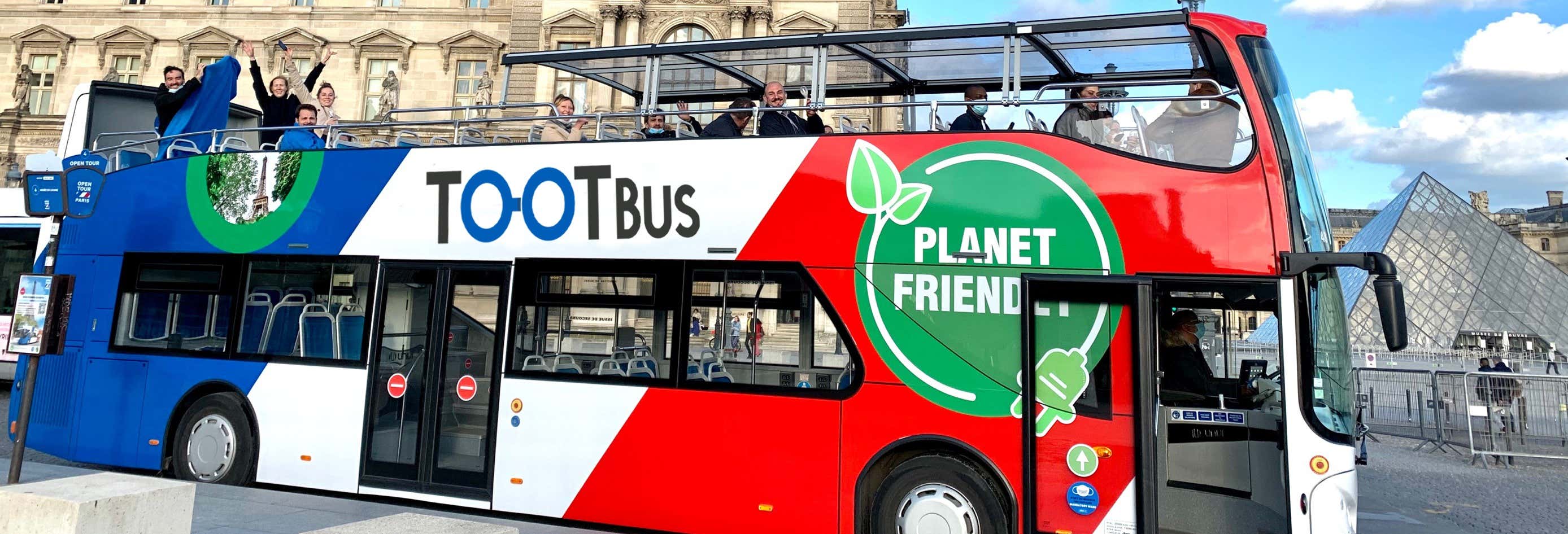 Ônibus turístico em Paris