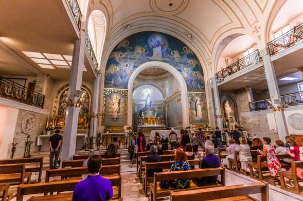Tour della Cappella della Madonna della Medaglia Miracolosa