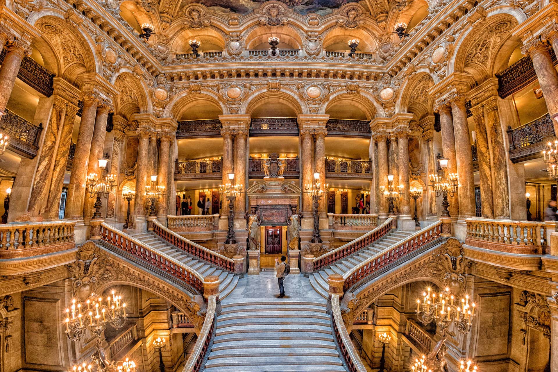 Tour des mystères et des légendes de l'Opéra Garnier de Paris