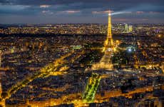 Tour nocturno por París + Espectáculo en el Moulin Rouge