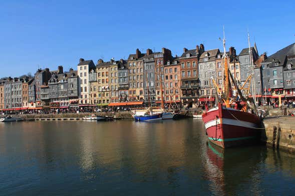 3 Day Trip to Normandy, Mont Saint Michel & Loire Valley