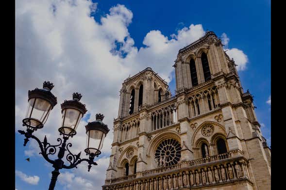 Free Walking Tour of Paris