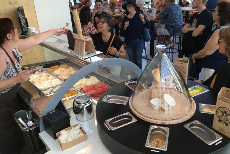 Dégustation de glace à Pau