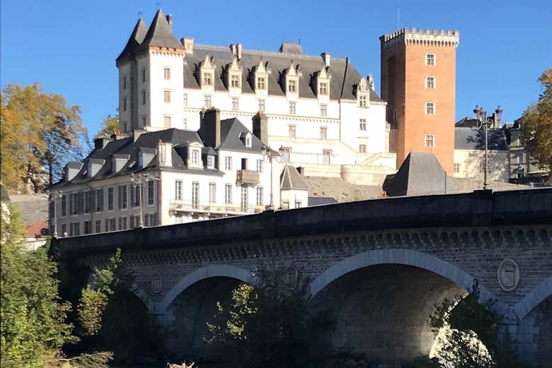 El castillo de Pau es el emblema de la ciudad