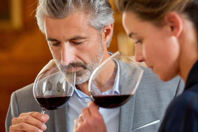 Durante a degustação de vinhos