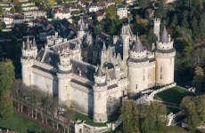 Ingresso do castelo de Pierrefonds sem filas