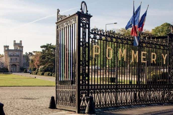 Entrada a la bodega Pommery de Reims