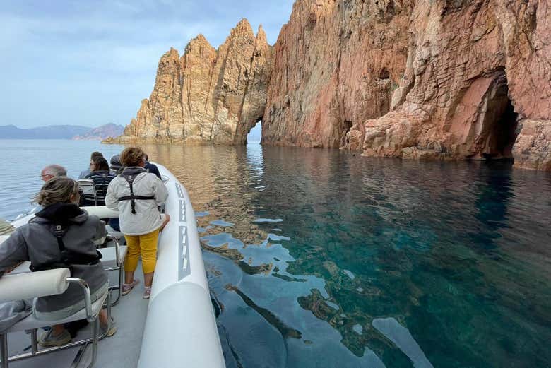 Les calanques de Piana depuis le bateau à moteur