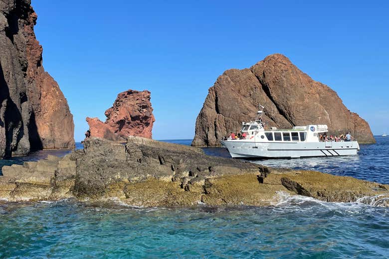 Desfrutando da excursão de barco a Scandola e Girolata