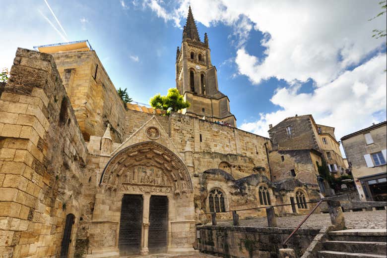 The monolithic church