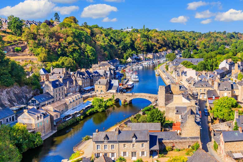 Vue aérienne sur Dinan
