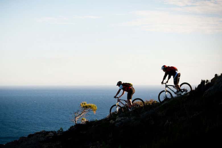 Pedaleando junto a la Costa Azul