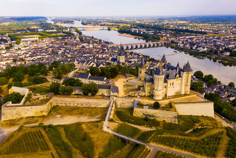 Panoramica di Saumur e della Loira