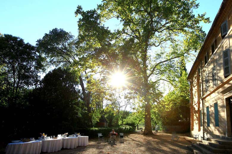 Os sumergiréis en la historia de la Provenza