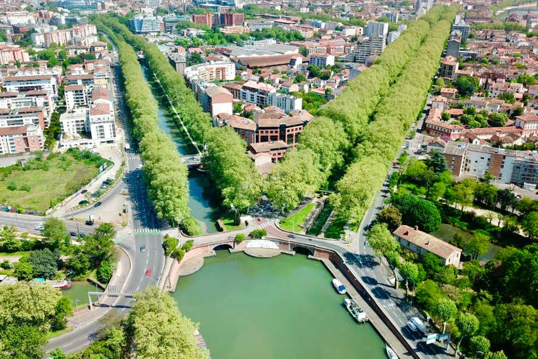Vue sur le magnifique canal du midi de Toulouse