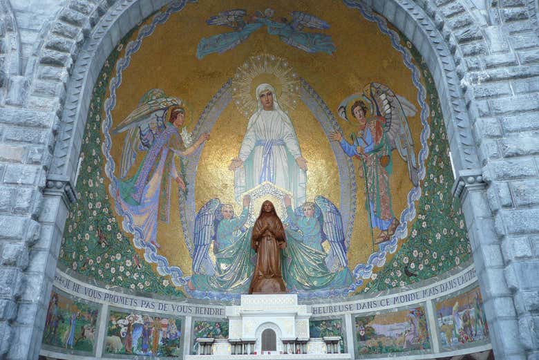 Lourdes es un gran centro de peregrinación