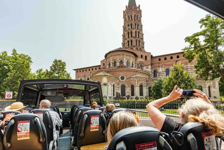 Scattando foto dal bus