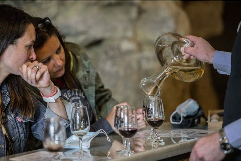 Degustación de vinos franceses en Ambacia