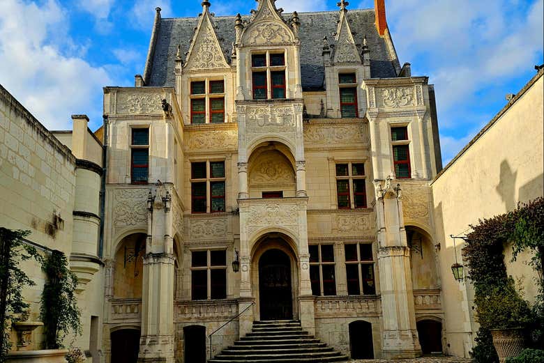 Descubriremos los edificios más bonitos de Tours