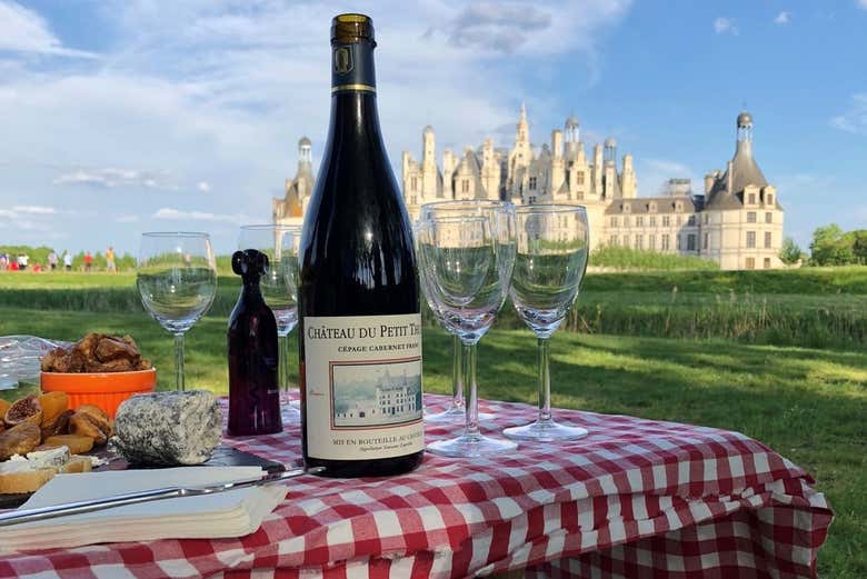 Gourmet snack break at Château de Chambord