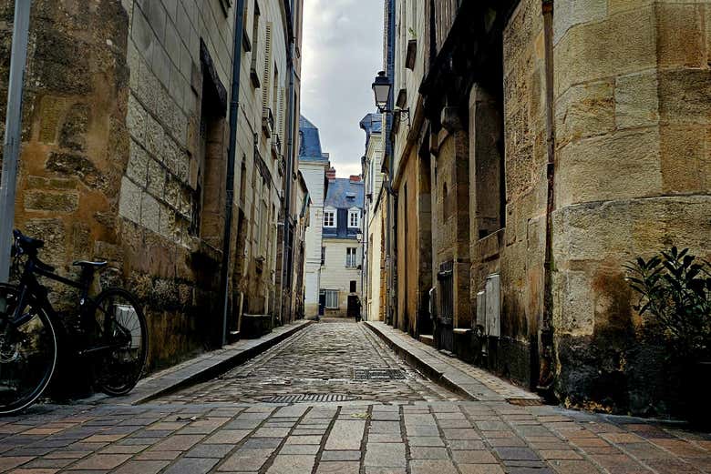 Paseando por las calles medievales del casco histórico de Tours