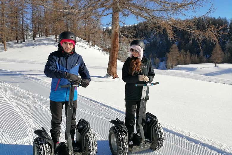 Vous utiliserez des segways adaptés à la neige