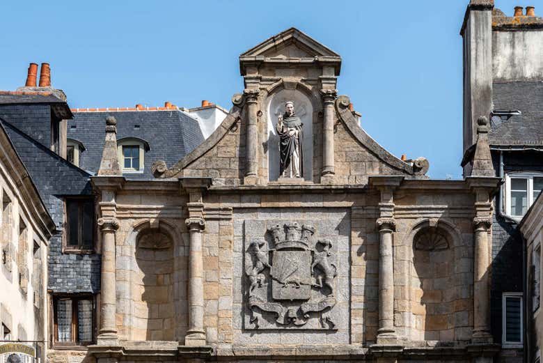Frontal de la Puerta de San Vicente