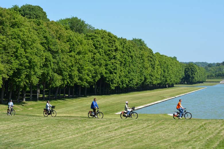 Explore Versalles to the fullest