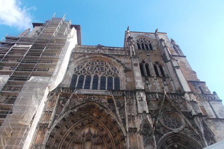 Detalle de la fachada de la Catedral de San Mauricio