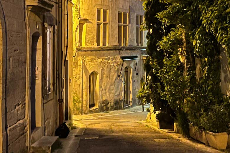 Una de las calles de Villeneuve-lès-Avignon