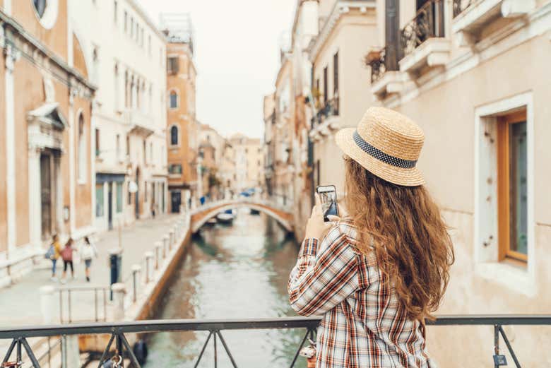 Connect with your network back home while traveling