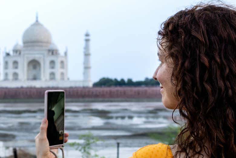 Fazendo uma videochamada do Taj Mahal