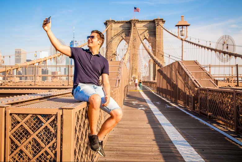 Selfie en el Puente Brooklyn de Nueva York