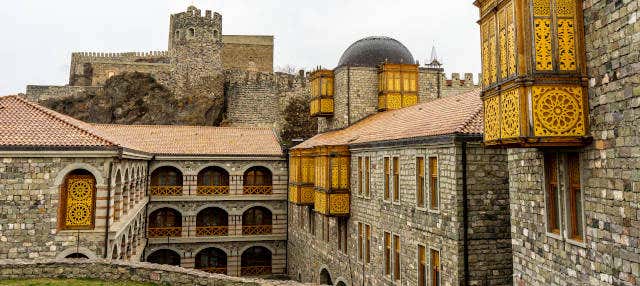 Excursión a Borjomi, Vardzia y el castillo de Rabati