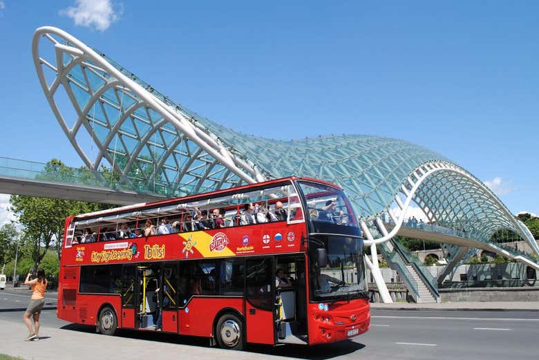 Autobús turístico de Tiflis