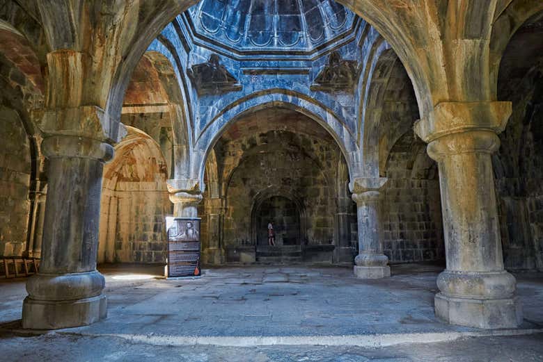 Intérieur du monastère Haghpat