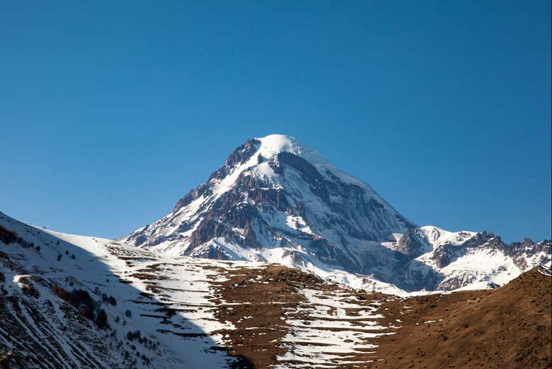 El pico del monte Kazbegi