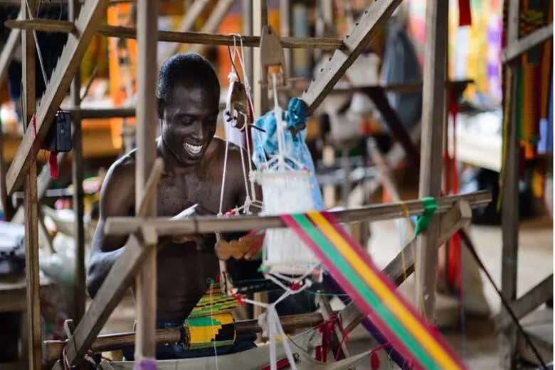 Centre Bonwire Kente Weaving