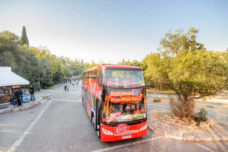 Recorrido turístico en un autobús por la ciudad de Atenas