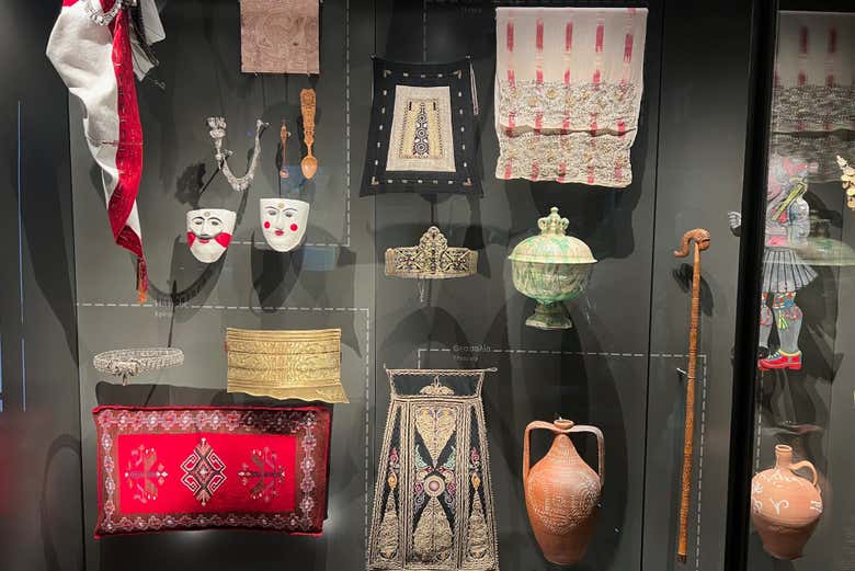 Découvrez une collection intéressante d'objets anciens