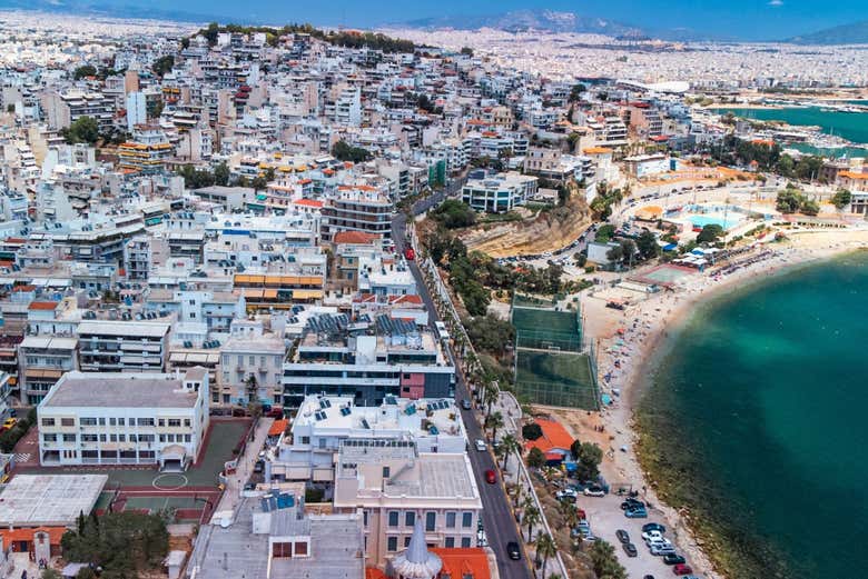 Vista panorámica aérea del puerto de Paros