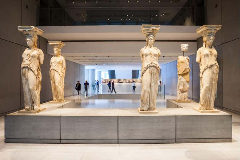Esplorando le sale del Museo dell'Acropoli