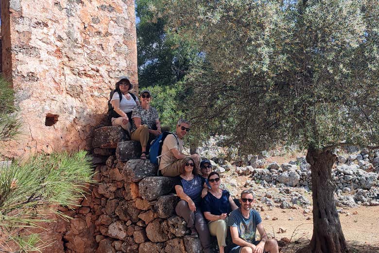 Visitando el pueblo abandonado de Arádena
