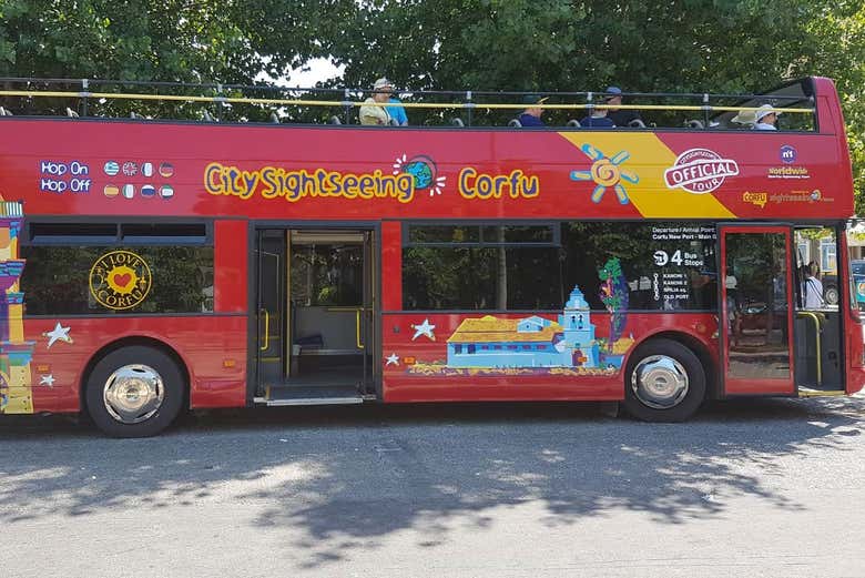 Bus touristique de Corfou