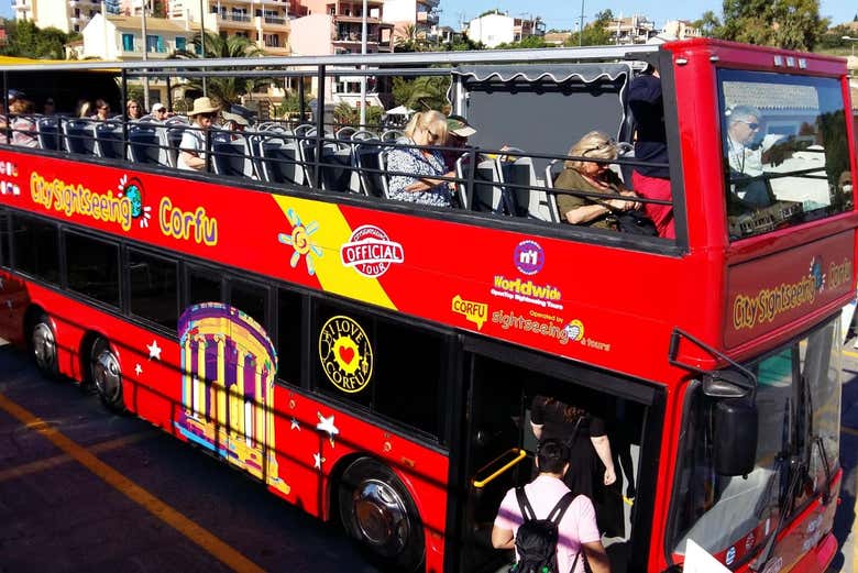 Bus touristique de Corfou