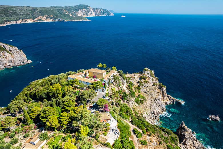 Vista aérea del monasterio de Paleokastritsa