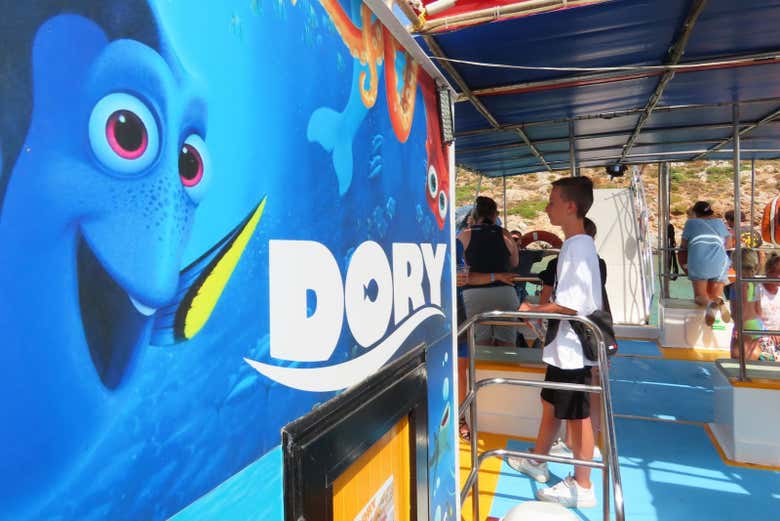 Discover all the marine life in Kos alongside Dory