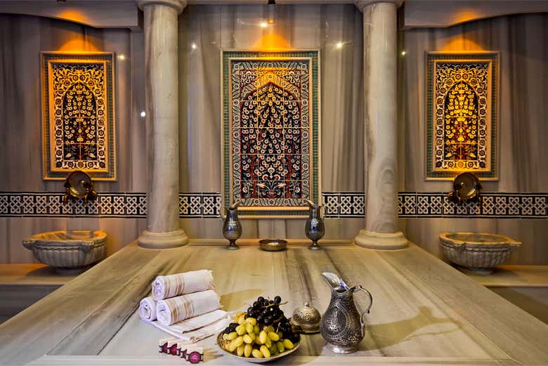 Bain et massage au spa traditionnel