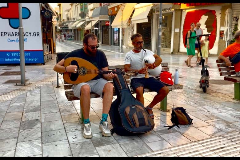 Veremos a numerosos músicos en las calles de Heraklion